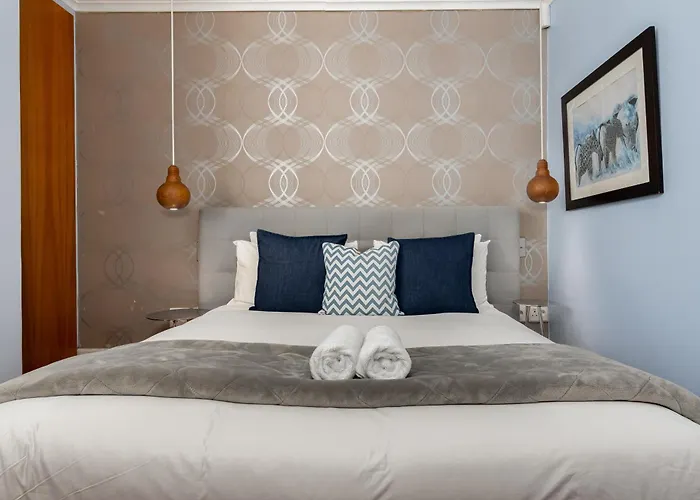 Sea Haven - Bakoven Beach Front Villa